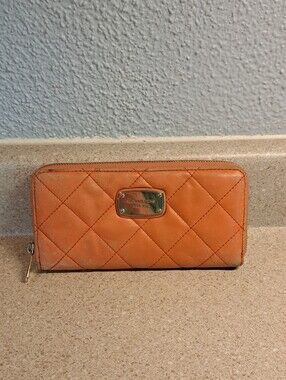 Michael Kors Zip Wallet
